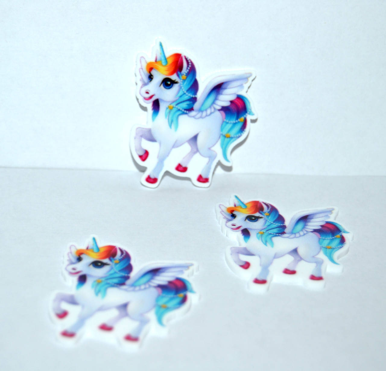 

Серединка Єдиноріжка 3,6*3,8см