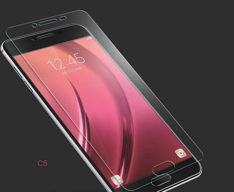 

Защитное стекло на Samsung Galaxy C9 Pro
