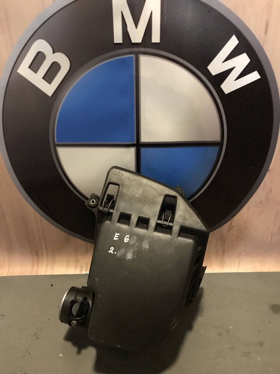 

Оригинал Корпус воздушного фильтра бмв bmw е E61,62,63,64 13717521030, 7521030, 13717577778, 7577778