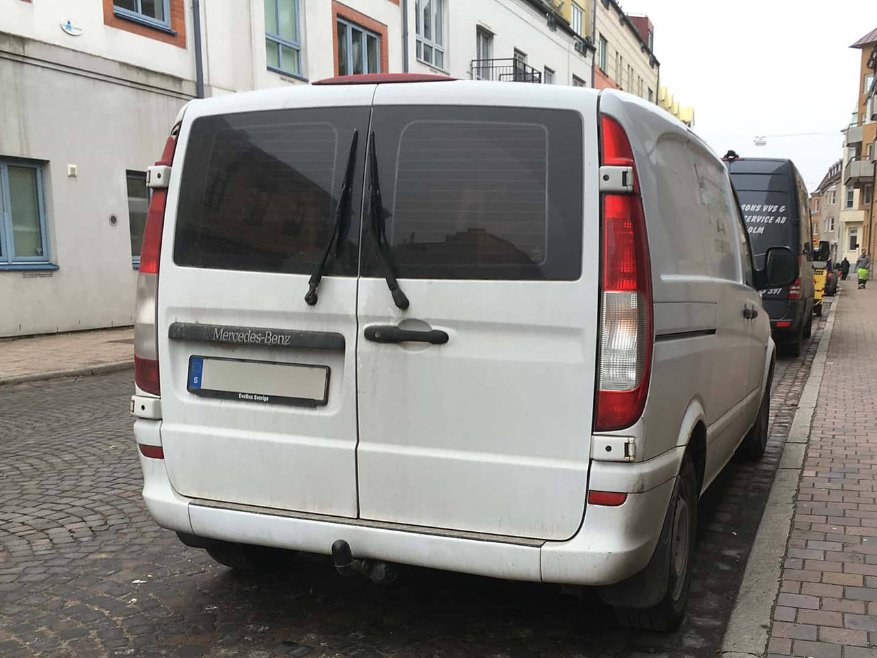 

Стекло Mercedes Vito II W639 (Viano) 03- тыл правый без электро обогревателю SG