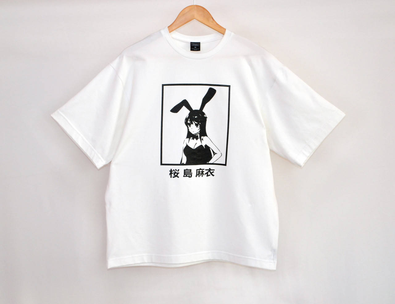 

Футболка оверсайз Bunny girl белая