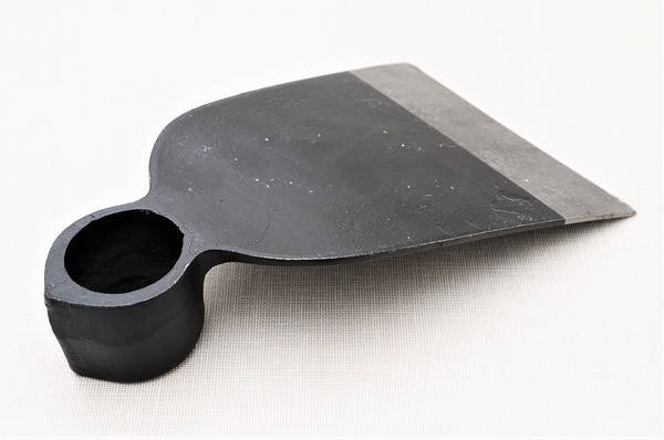 

Мотыга (тяпка) кованная Bellota 2-А.B - Беллота 140мм