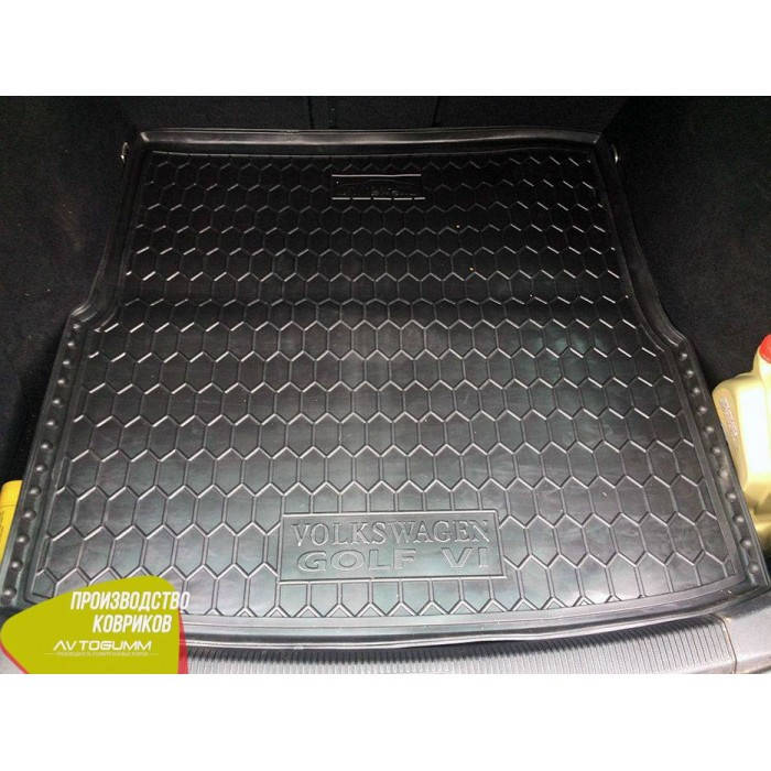 

Авто коврик в багажник Volkswagen Golf 6 2009- Universal, Черный