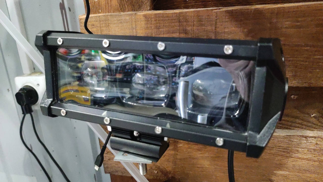 

Дополнительная светодиодная Led фара балка с линзой 21 см 9d