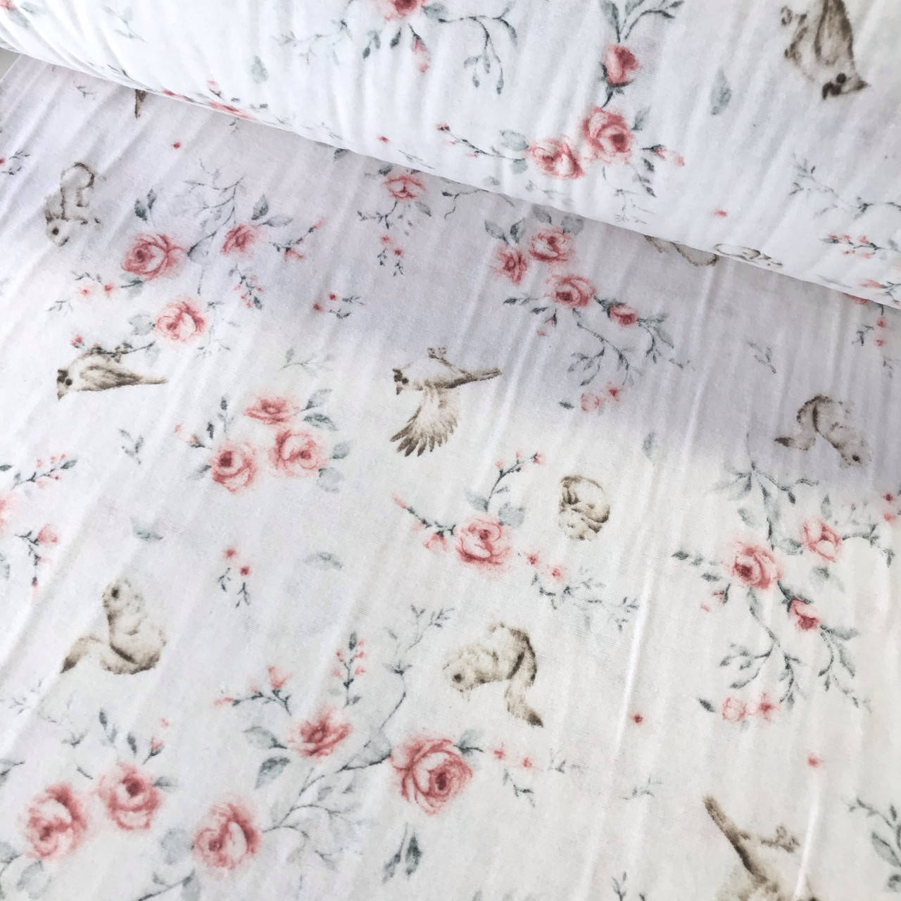 

Фланелевая ткань бежевые птички с розовыми цветами на белом (F шир. 2,4 м ) (FL-T-0048)