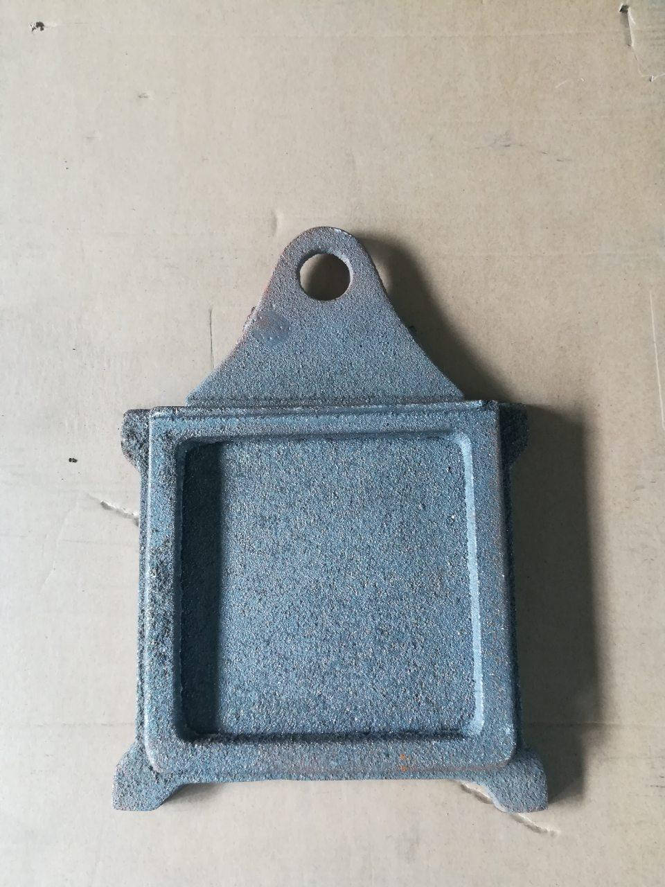 

Задвижка печная (шубар) чугунная мала