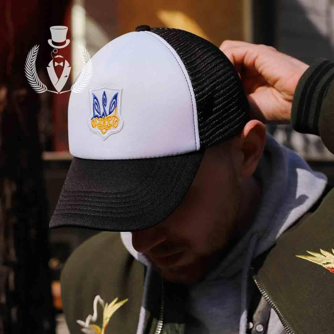 

Белая бейсболка унисекс с нашивкой "Герб Украины" (Патриотическая), Белый