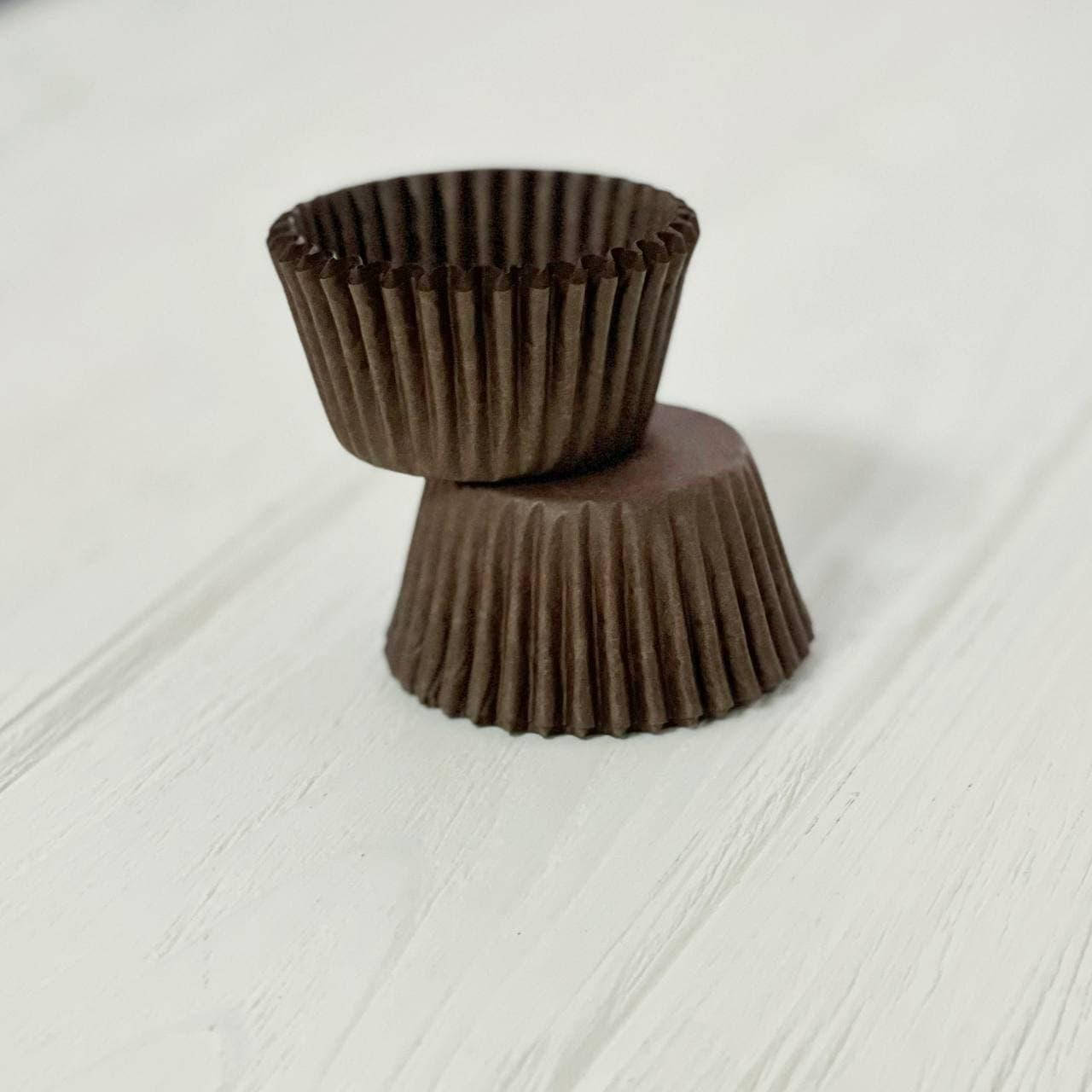 

Капсула конфетная (коричневая) 50 шт. (3,5х2,5 см.)