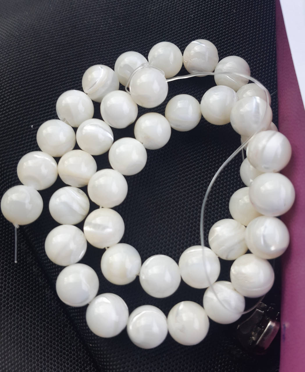 

Бусины Перламутр на нитке d-10мм L-37мм