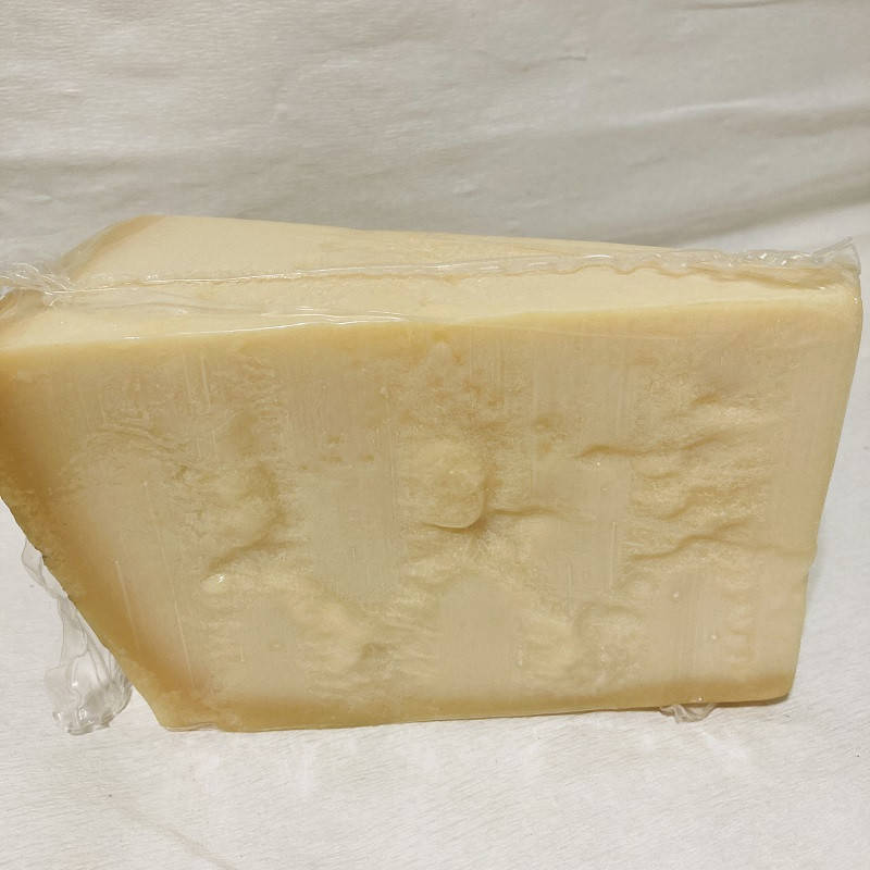 

Сир пармезан Grana Padano 100г