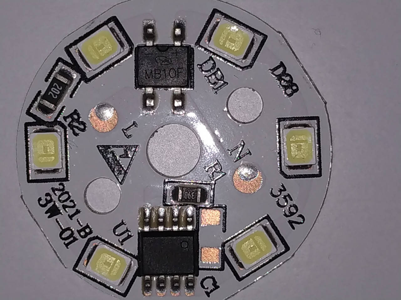 

Подложка со светодиодами для ремонта светодиодных ламп 3Вт, 330lm 220в