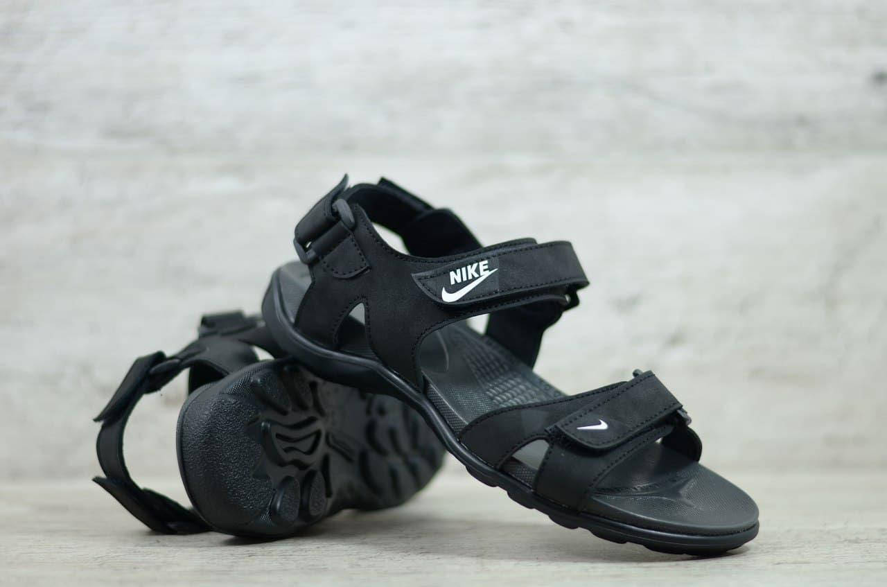 

Мужские кожаные чорные сандалии Nike 41, Черный
