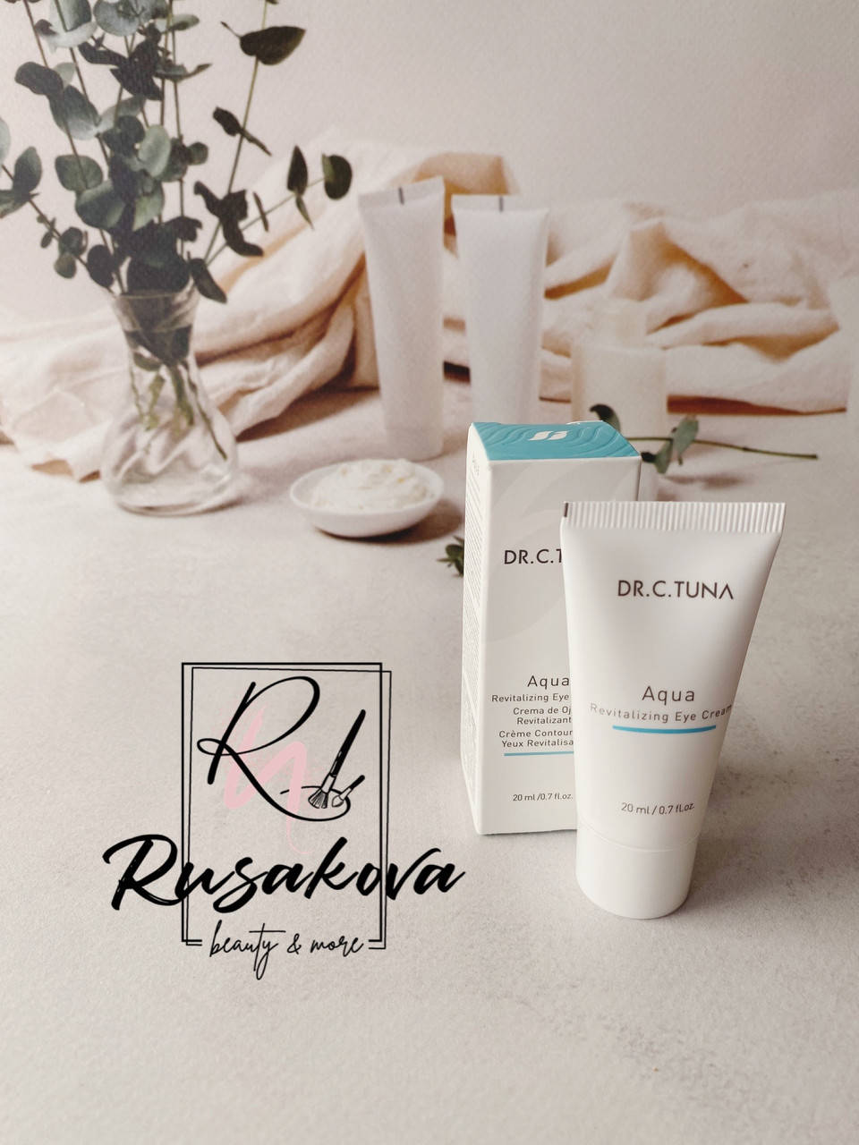 

Увлажняющий крем под глаза Aqua Dr.Tuna
