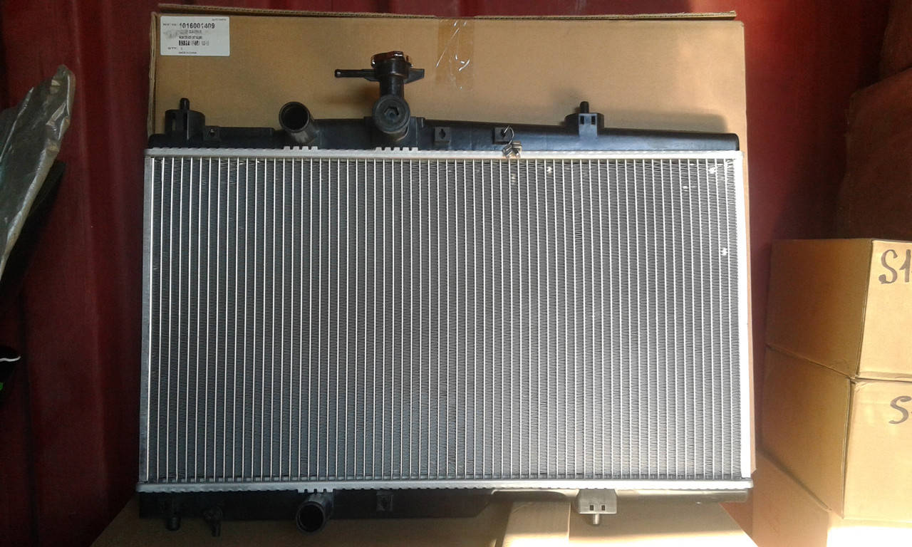 

Радиатор охлаждения Geely MK 1.6 1016001409