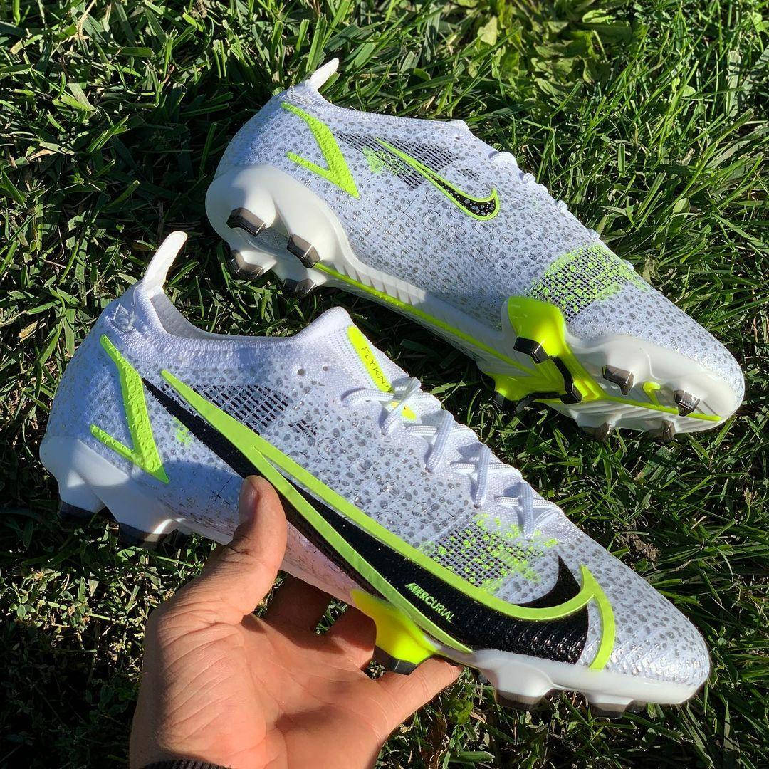 

Бутсы Nike Mercurial Vapor 14 бутсы Найк Меркуриал Вапор 14 футбольная обувь, Белый