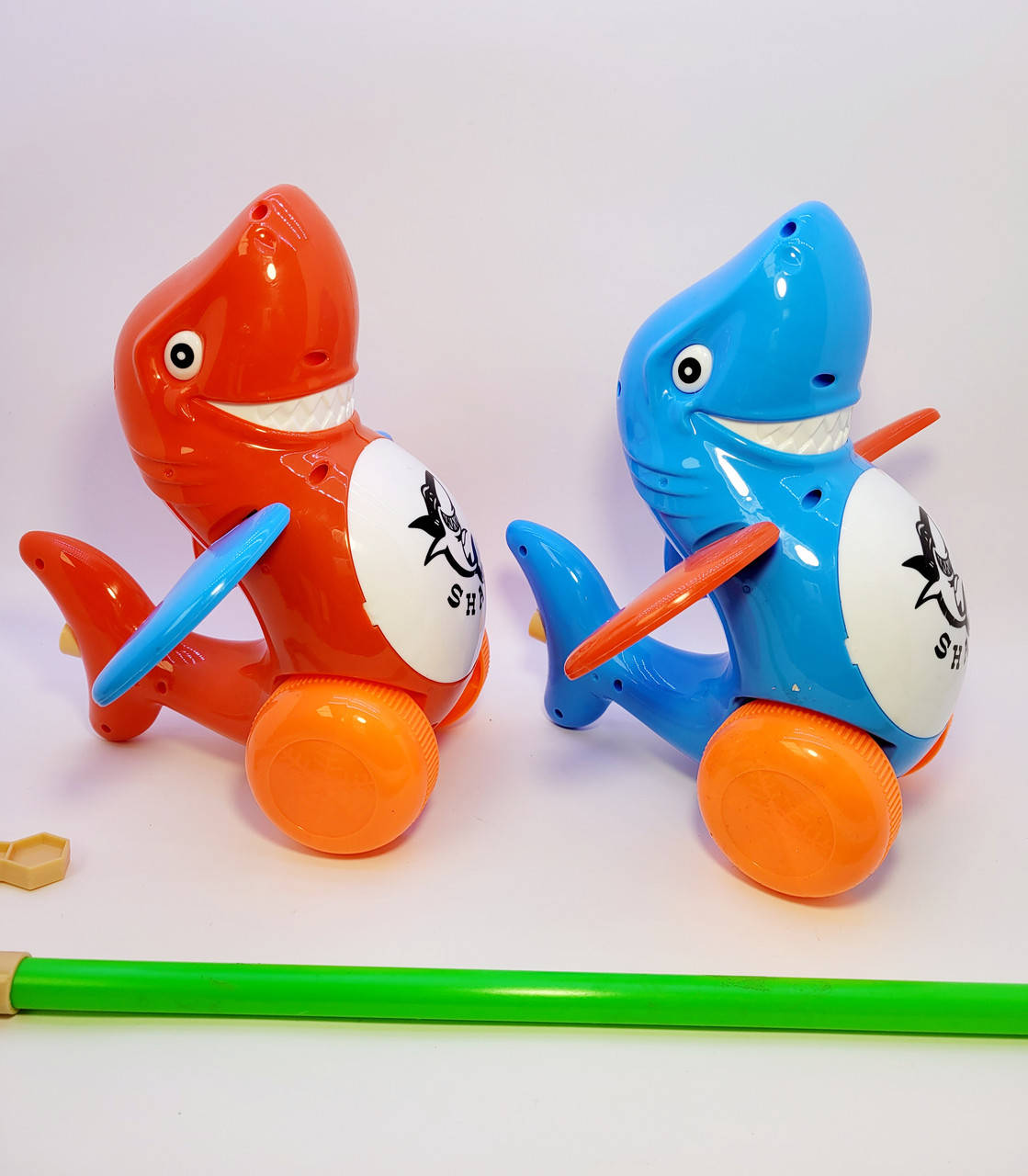 

Игрушка-каталка акула улыбака SHARK 986-39