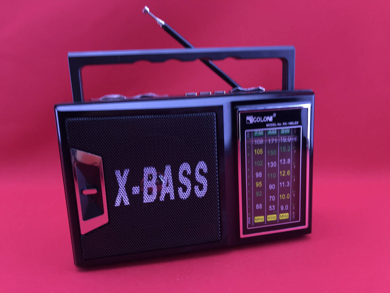 

Радиоприемник переносной c фонариком Golon RX 166 LED