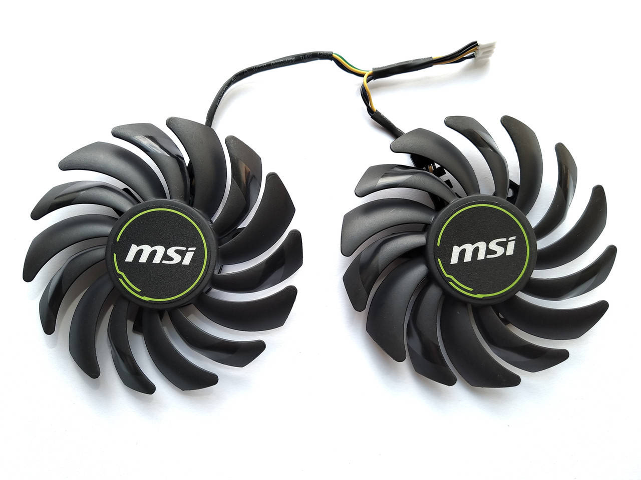 

Вентилятор PowerLogic для видеокарты MSI PLD09210S12HH комплект 2 шт (№285)