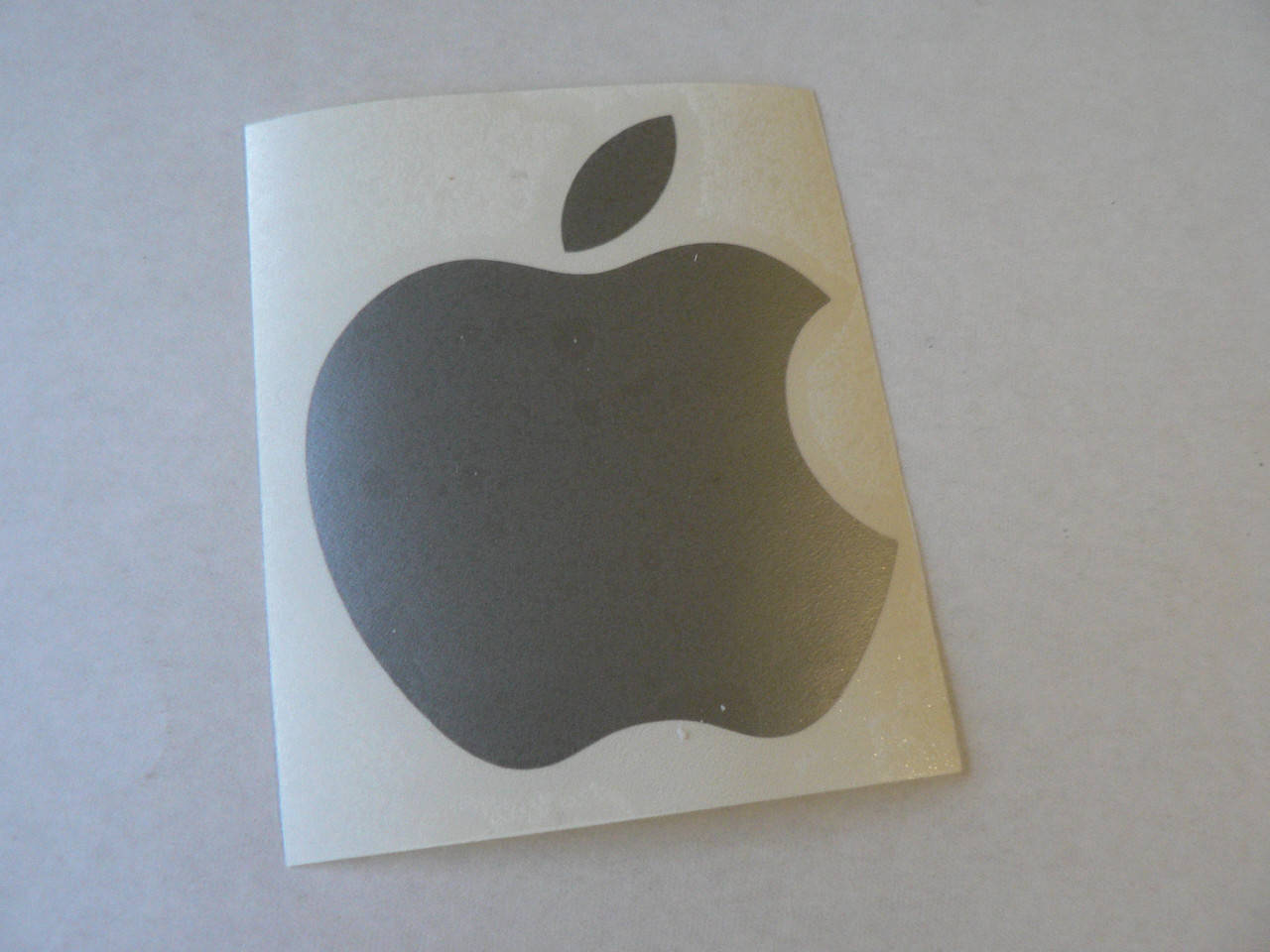 

Наклейка vc APPLE 70х85мм серое виниловая контурная эпл яблоко яблочко на авто, Зелёный