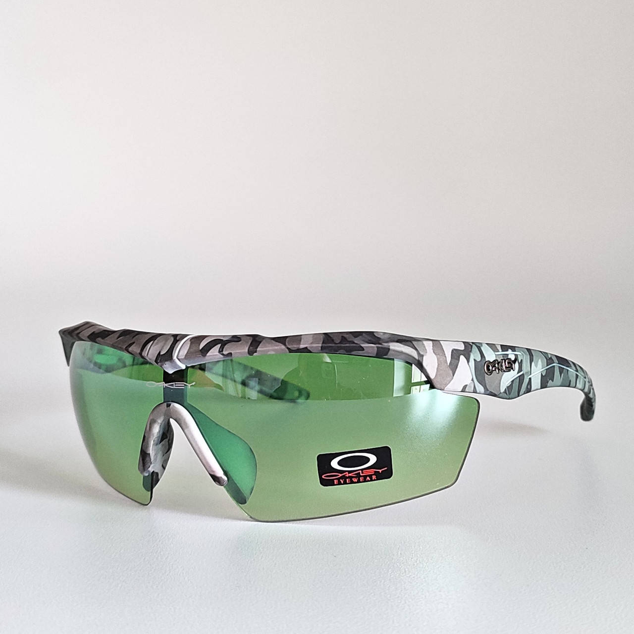 

Защитные очки с зелеными линзами для стрельб