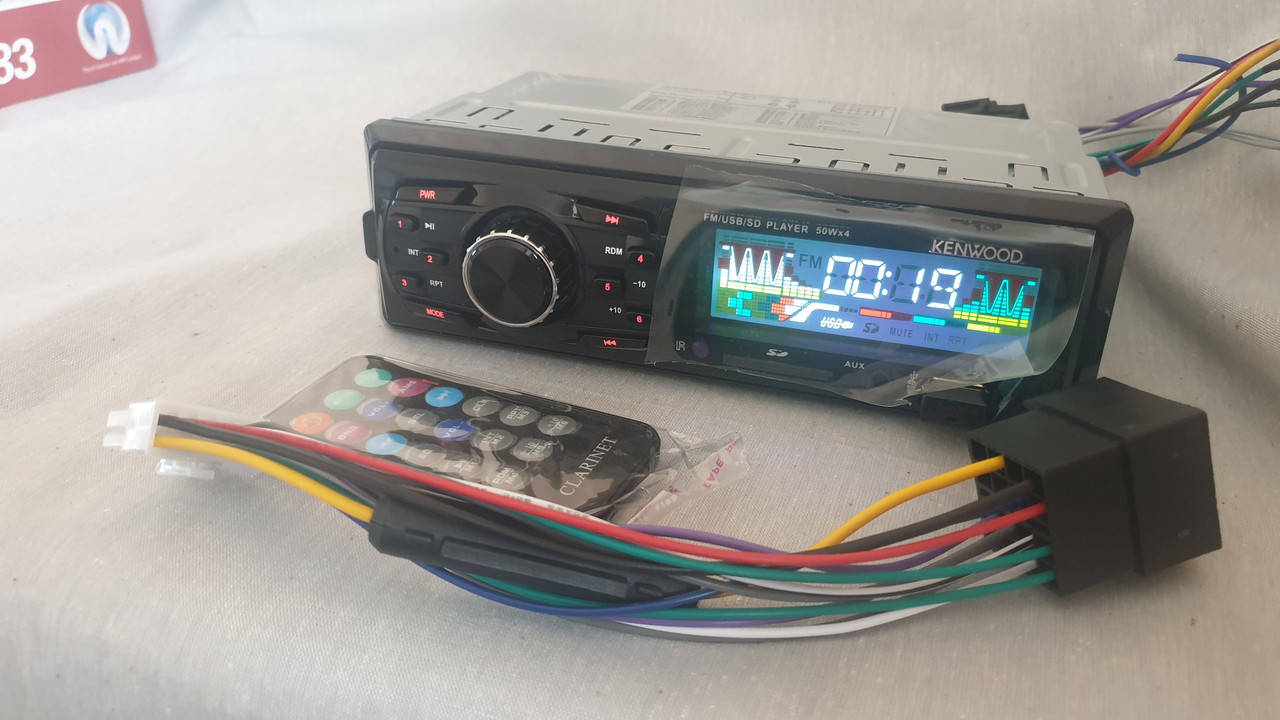 

Автомагнитола SP-4004 USB/MP3/FM