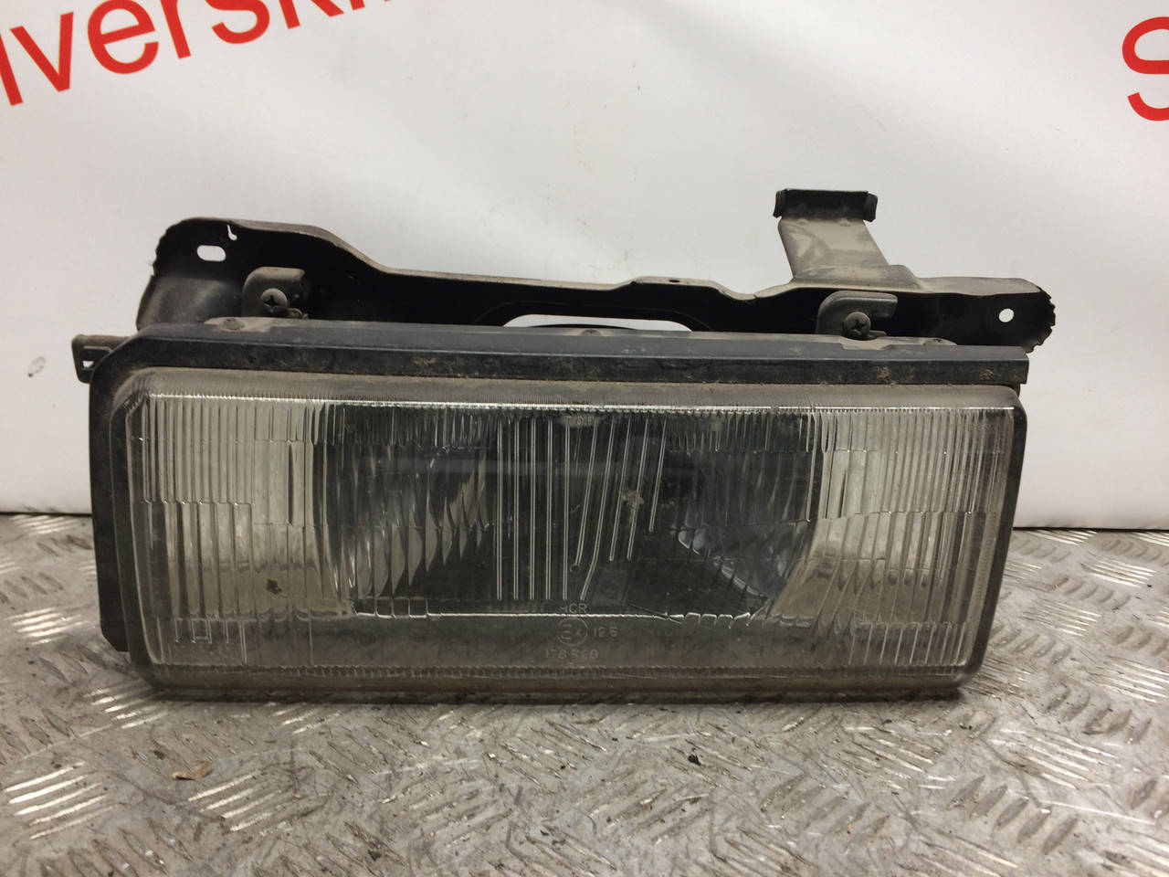 

Фара передняя левая, оптика Mazda 626 GC 1983-1987 L