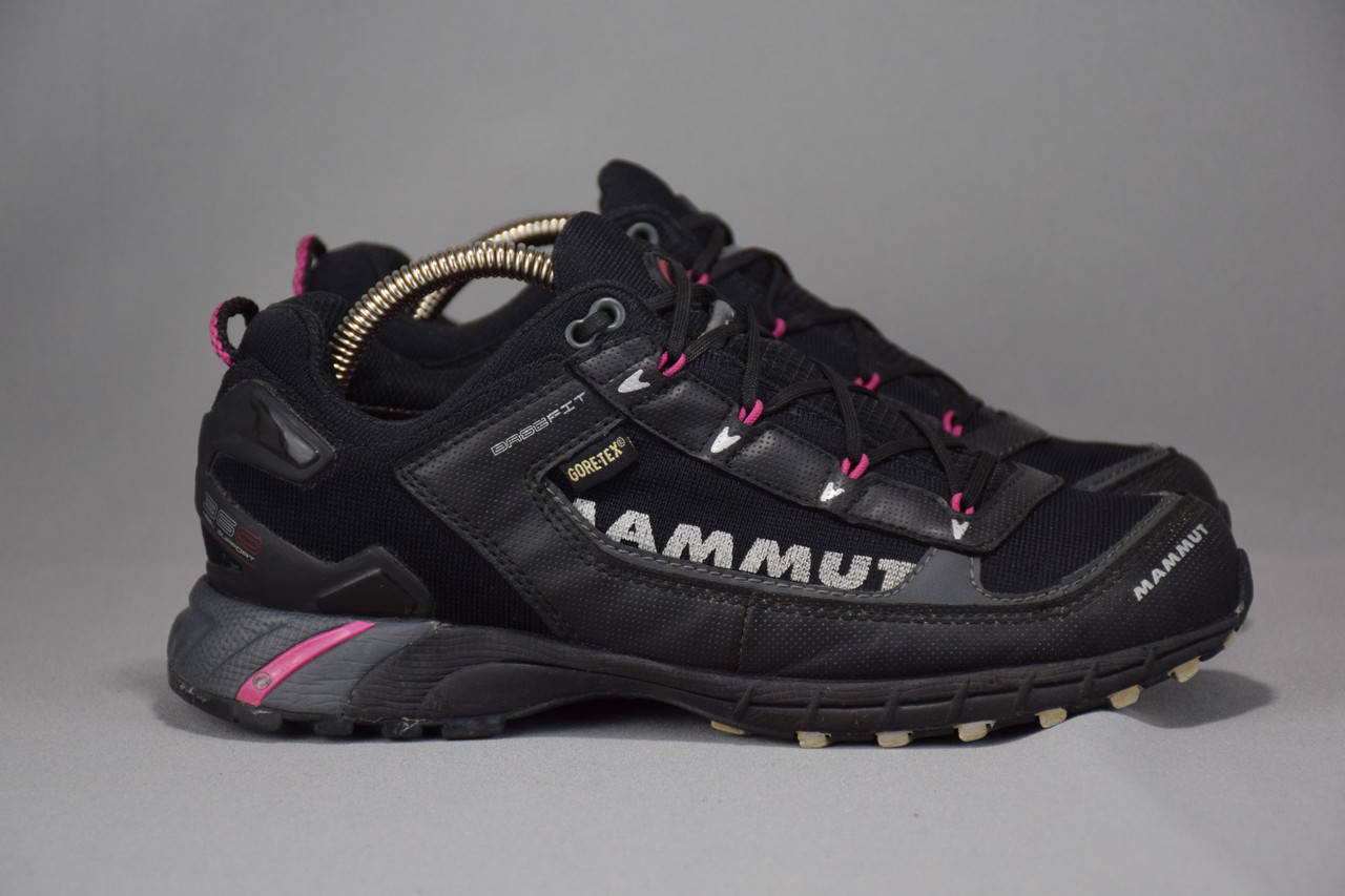 

Mammut Redtop Low GTX Gore-Tex кроссовки женские трекинговые непромокаемые. Оригинал. 38 р./24.5 см., Черный