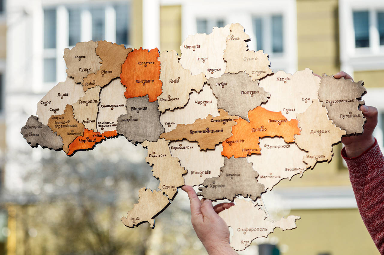 

Деревянная 3D настенная карта Украины Diptaro 90*60см