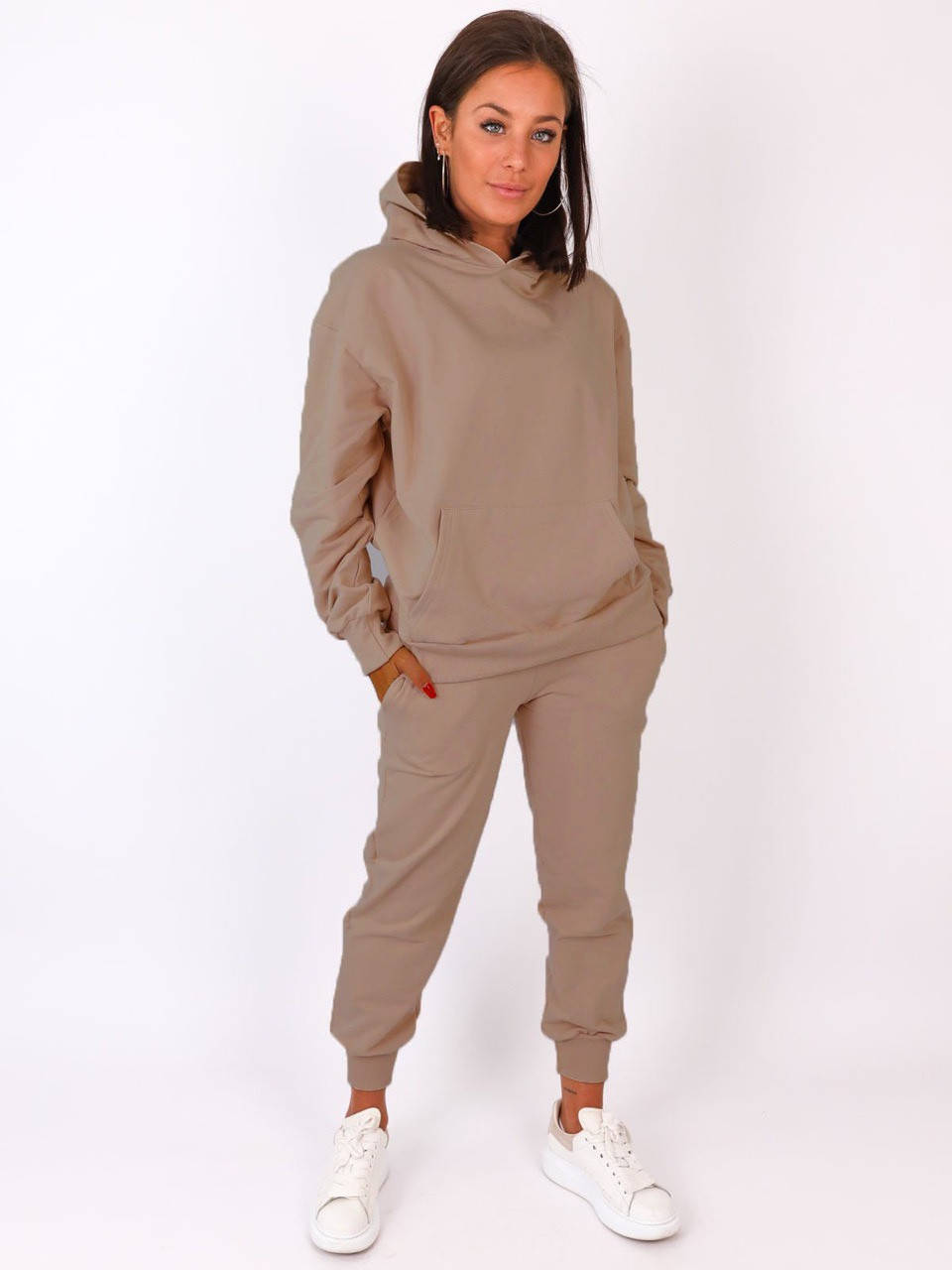 

Женский спортивный костюм с капюшоном 4784