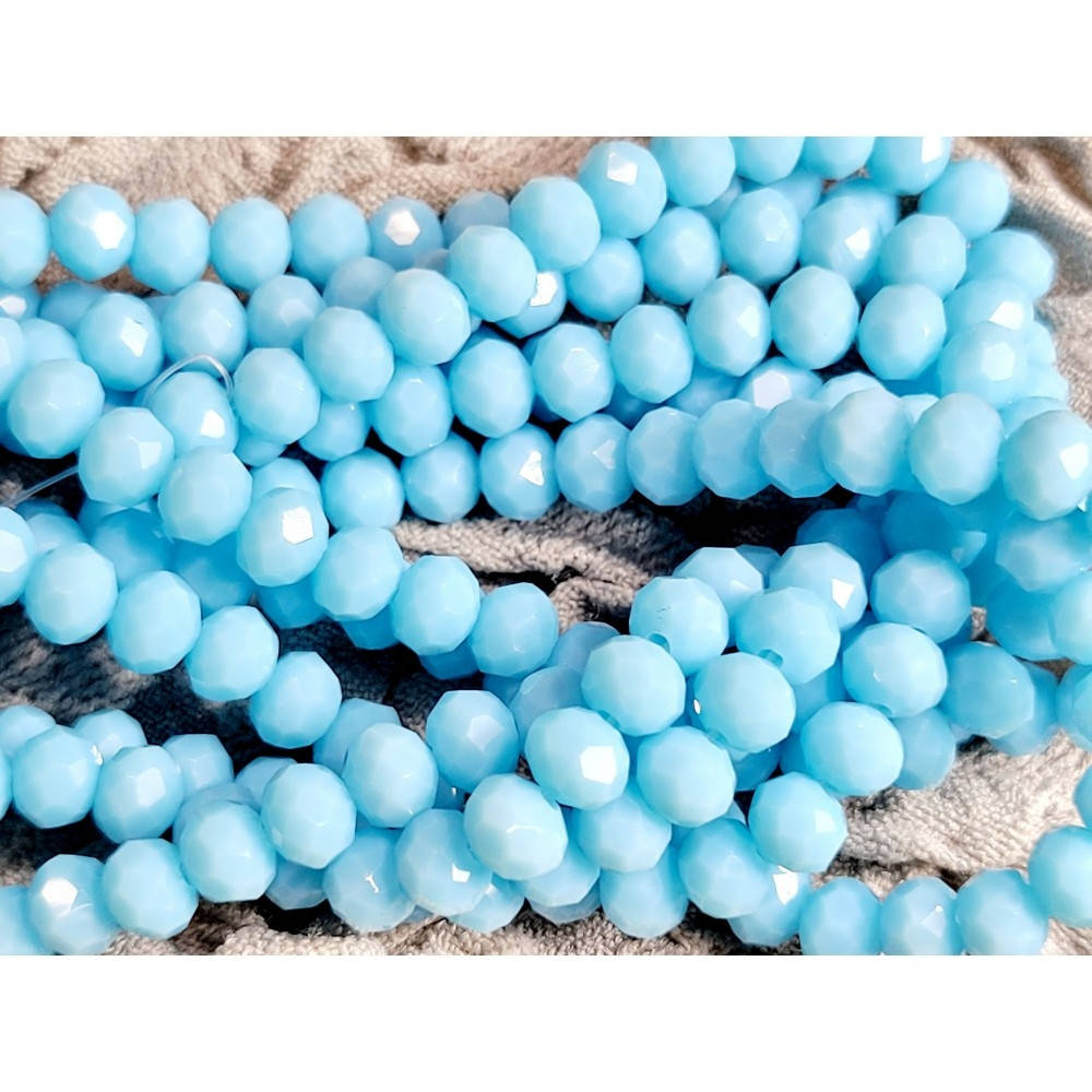 

Хрустальные бусины(стекло). Размер - 6 мм. В упаковке 95-105 шт. Цвет - лагуна