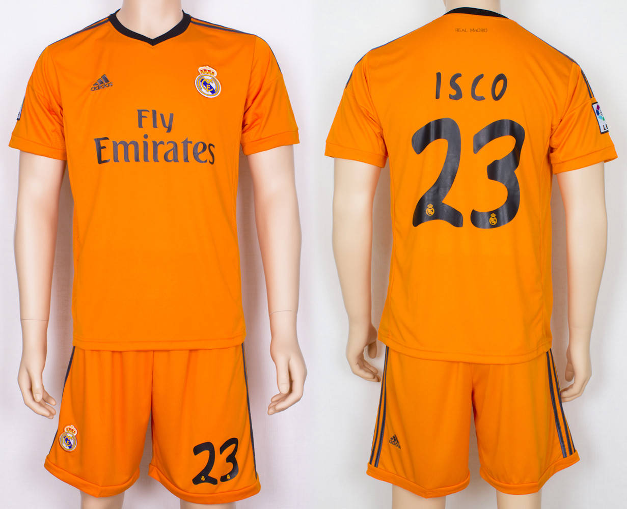 

Футбольная форма Реал Мадрид, рост 105 см.