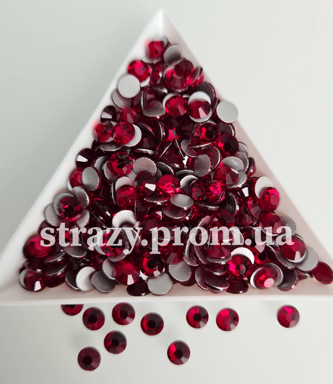 

Стразы ss20 Dark Siam (5,0мм) 100шт "Crystal Premium"