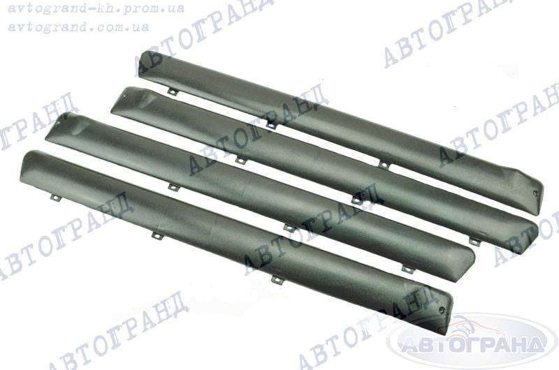 

Накладка двери 2103-2107 (батоны пластик) (к-кт 4 шт)