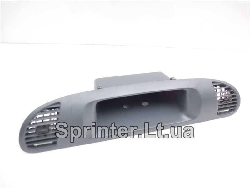 

Накладка перед. панели (справа) MB Sprinter CDI