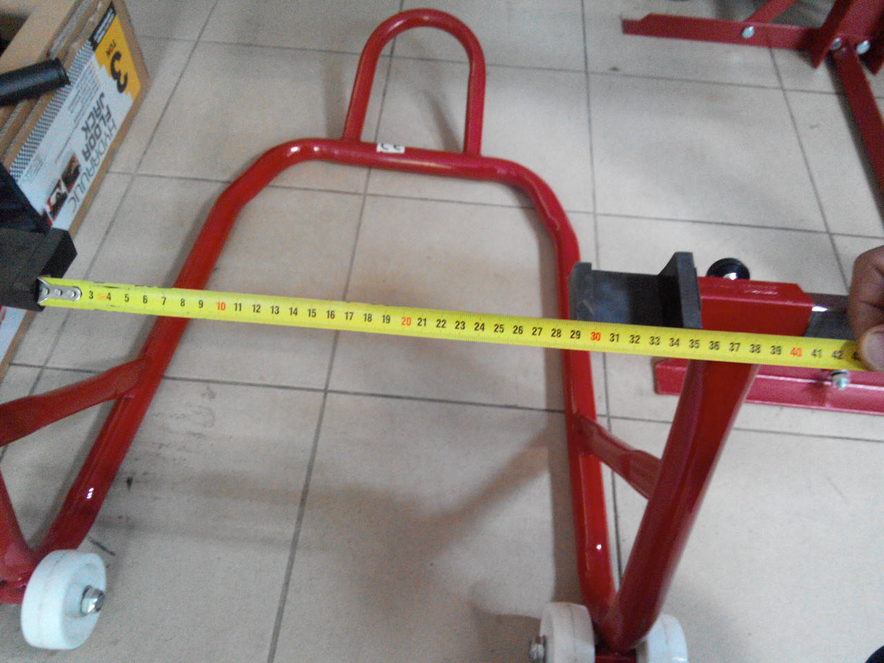 

Подставка под заднее колесо мотоцикла L-образная 250 кг, мотоподставка, мотопаркер, мотоподкат TORIN TRMT005