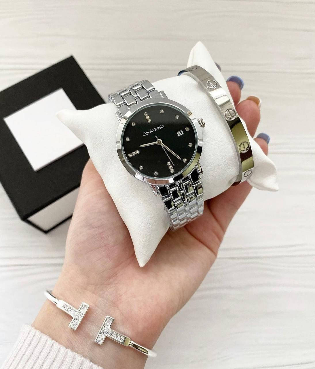 

Женские часы модные стильные молодёжные