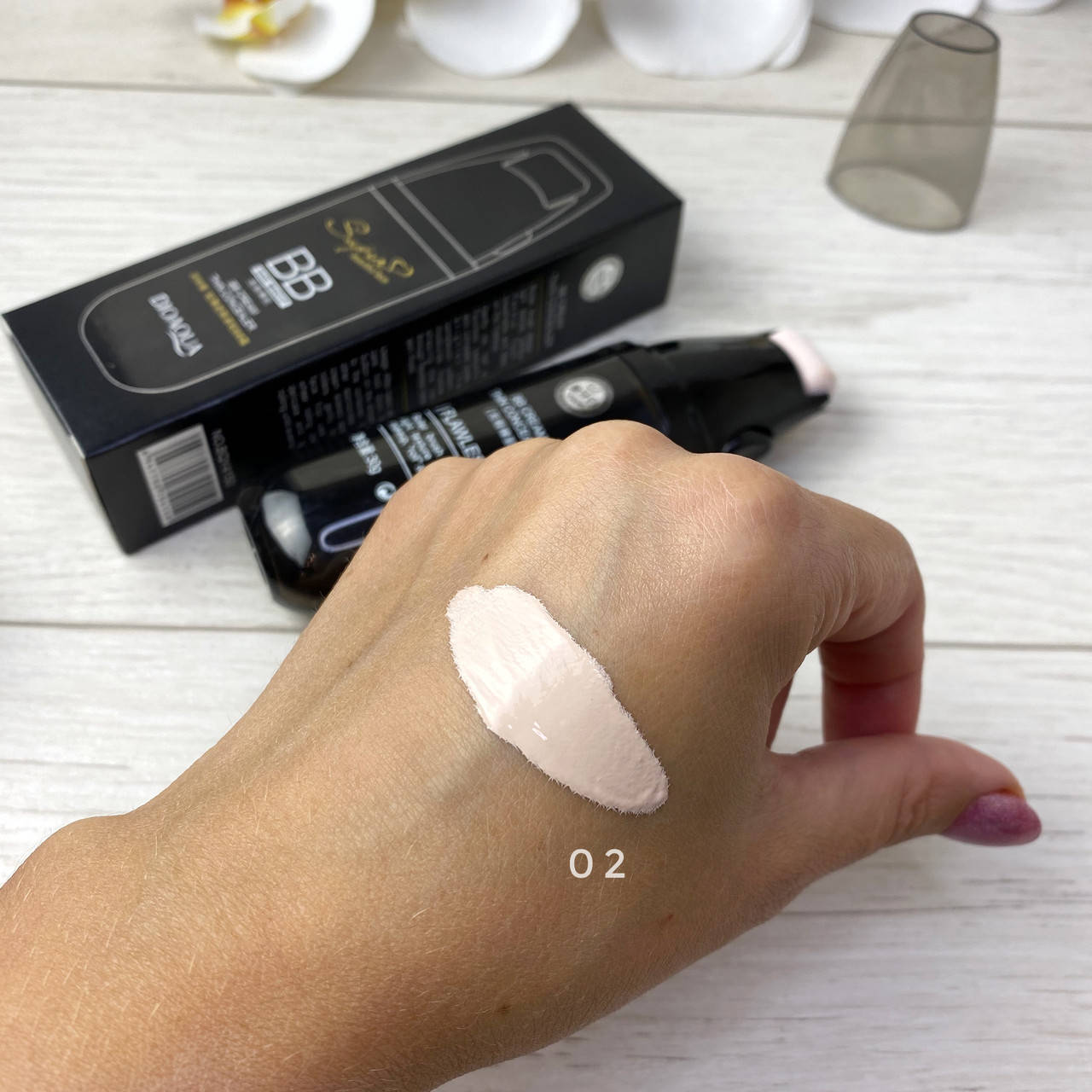 

Роликовый bb-крем для лица bioaqua face cream thin concealer 02- слоновая кость