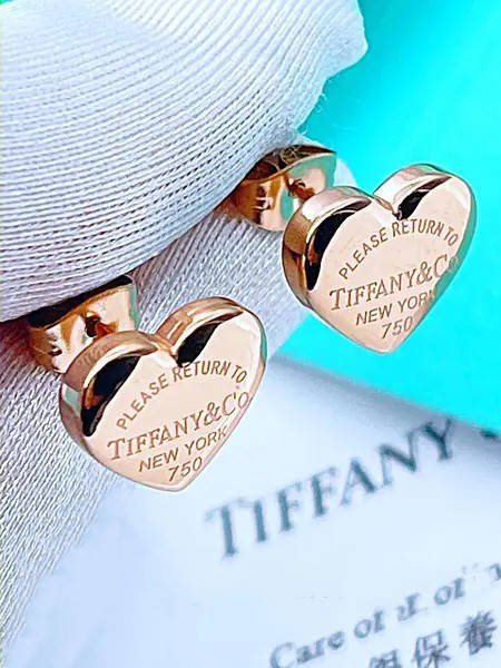 

Серьги-гвоздики из нержавеющей стали Stainless Steel Premium. Медицинское золото, мед сталь