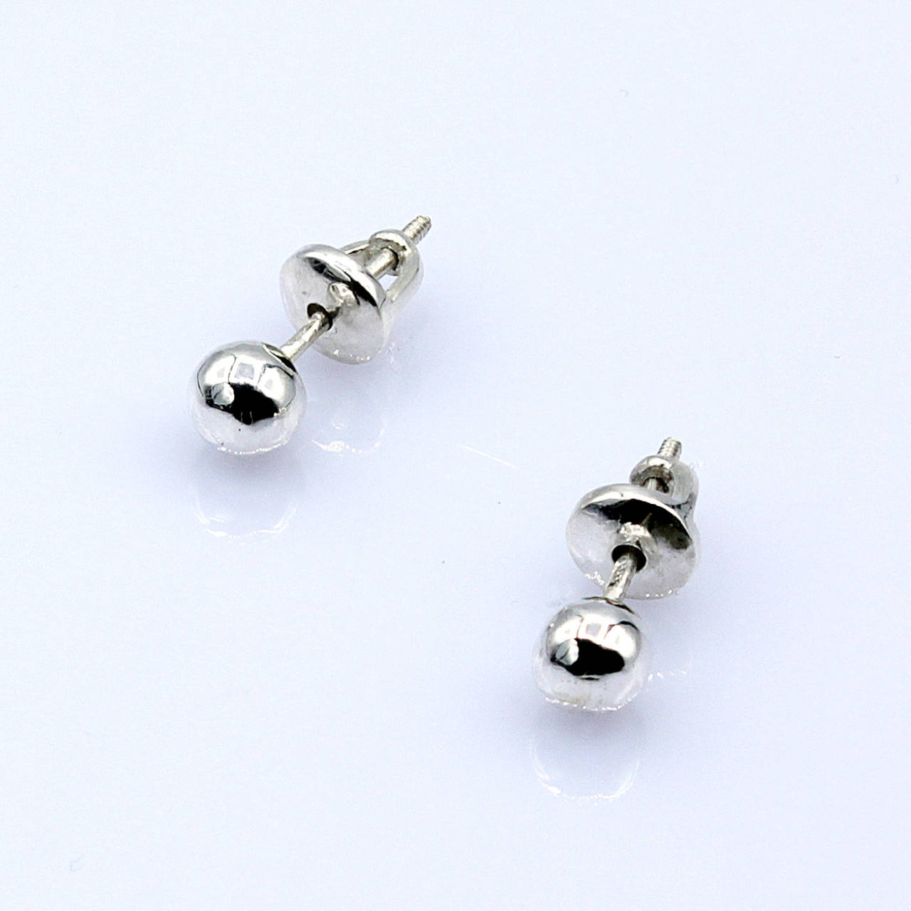 

Серебряные серьги пусеты Сферы