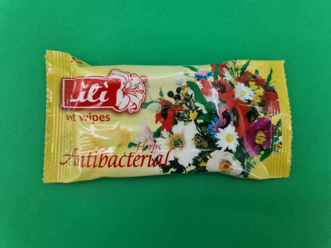 

Влажные салфетки для лица и рук 15шт "Lili "Цветы" (1 пачка)