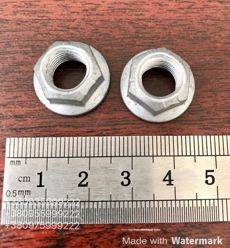 

Гайка М10х1,25 с фланцем приемной трубы Ланос, Авео, Лачетти и др GM 94515068