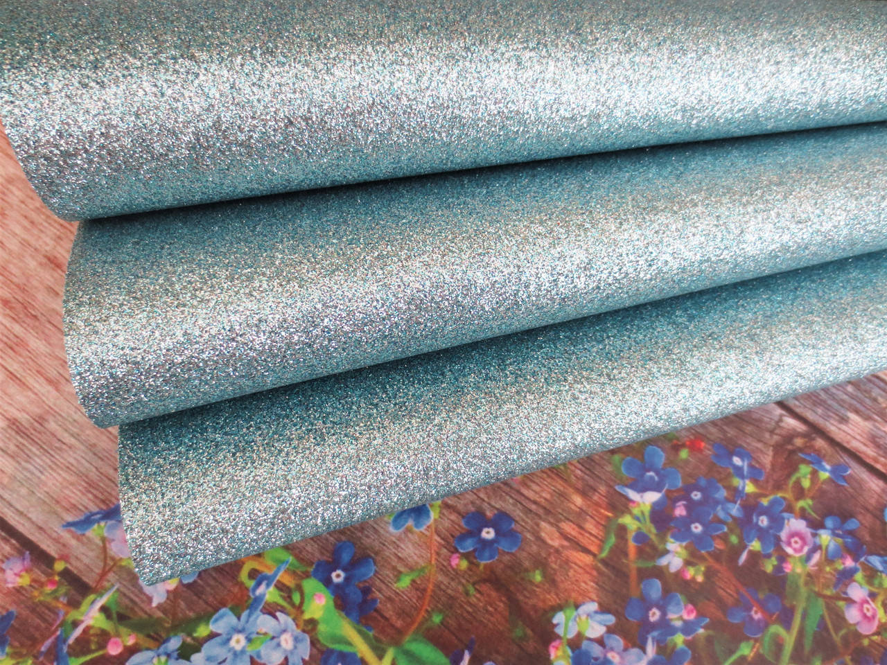 

Экокожа (кожзам) с мелкими блестками на тканевой основе, ГОЛУБОЙ/СЕРЕБРО, 20х34 см