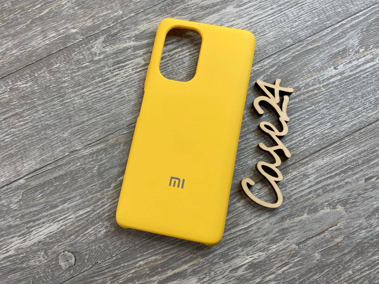

Чехол Soft touch для Xiaomi Poco F3 (7 цветов) желтый
