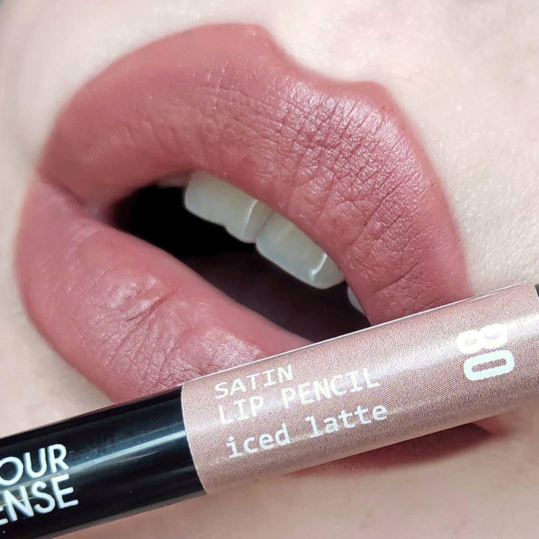 

Карандаш для губ Colour Intense Satin Lip Pencil 08