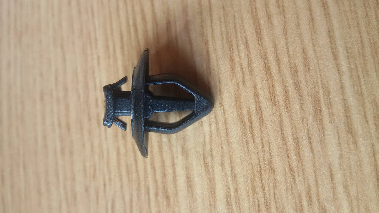 

Держатель обшивки двери, багажника, молдинга Citroen.