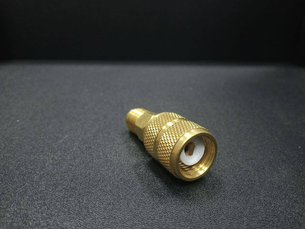 

Переходник 1/4SAE * 5/16SAE папа/мама для фреона R410