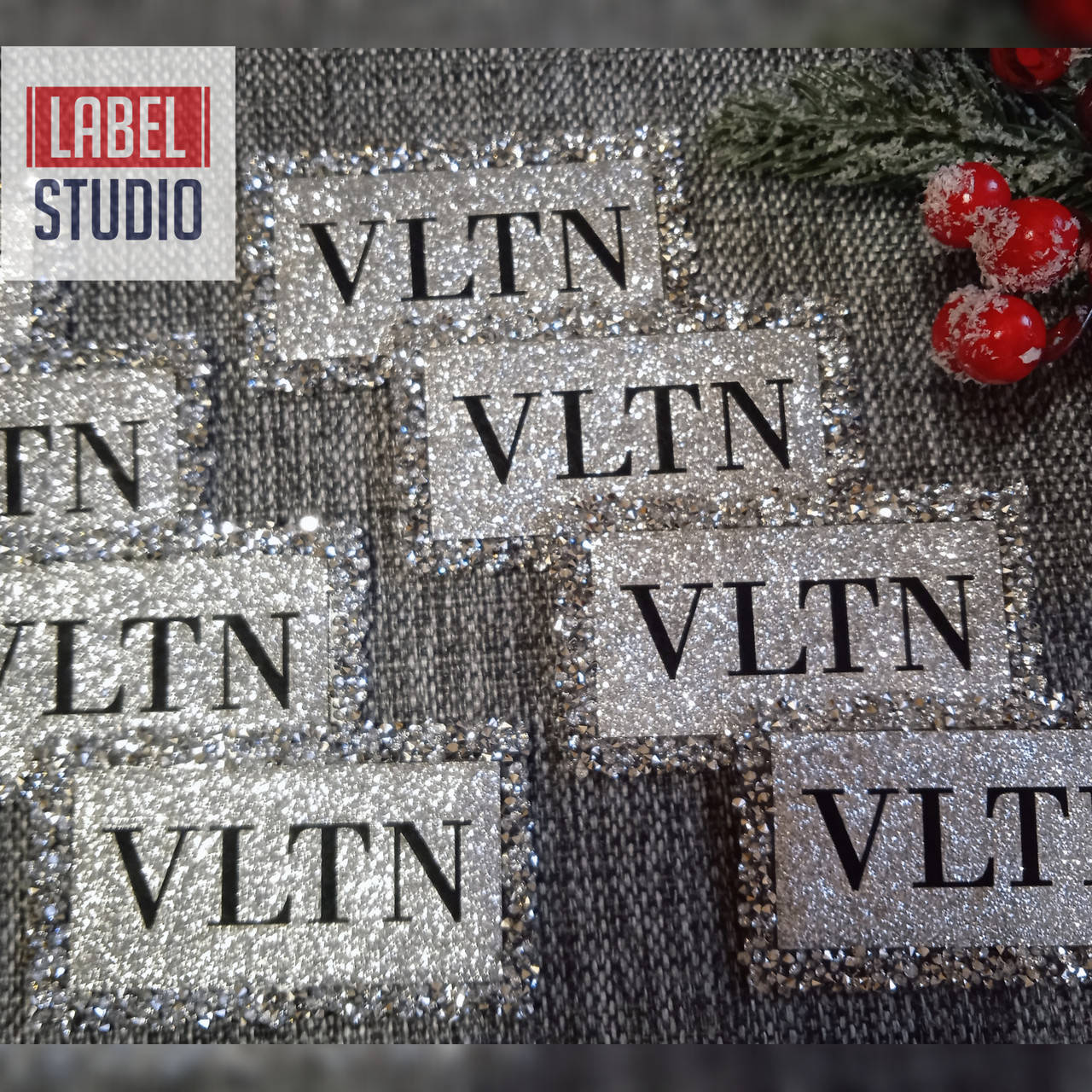 

Нашивки "VLTN" 80*45 мм