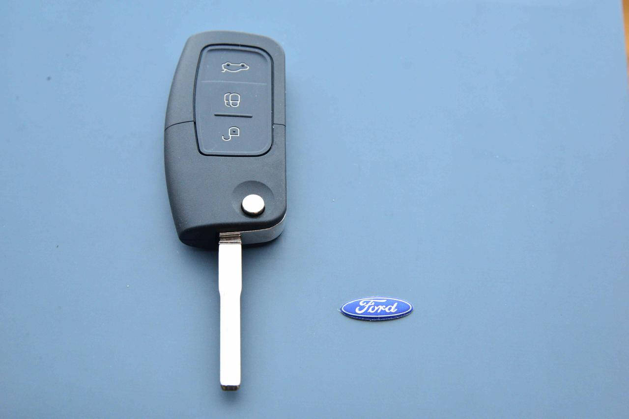 

Корпус выкидного ключ для FORD (Форд) Fiesta,Focus ( Фиеста, Фокус ) корпус 3 - кнопки, лезвие HU101