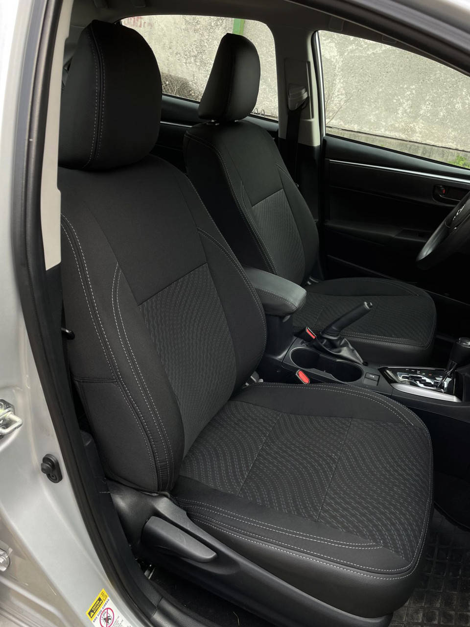 

Автомобильные чехлы для Toyota RAV4 V с 2019 по 2021