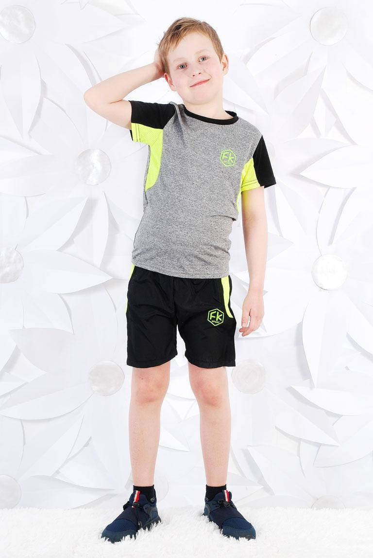 

Спортивный комплект для мальчиков с шортами.Размеры 8-10 лет ,Фирма S&D.Венгрия